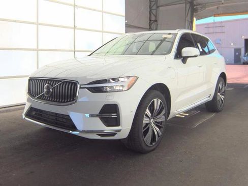 Used 2023 Volvo XC60 T8 Ultimate w/ Climate Package AWD/4WD image 1