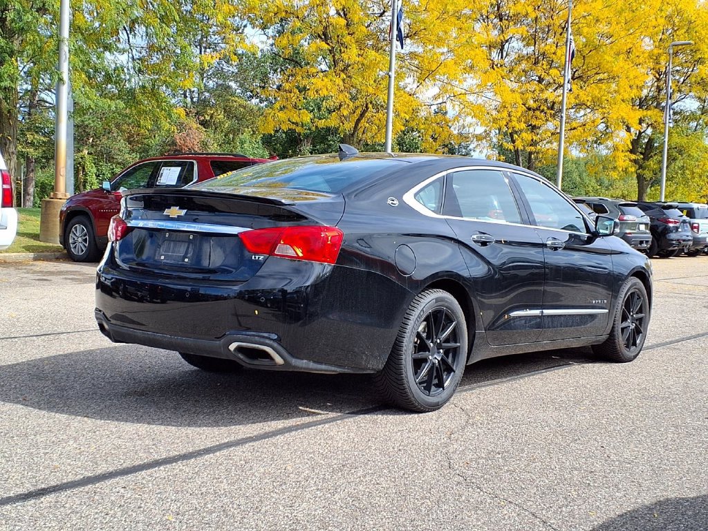 Used 2016 Chevrolet Impala LTZ w/ Enhanced Convenience Package FWD image 4