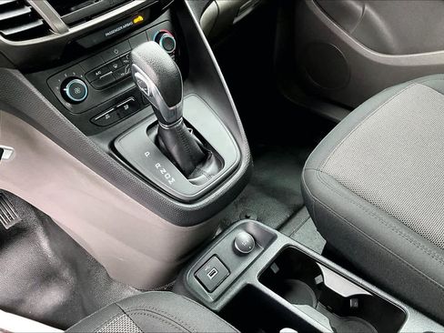 Used 2020 Ford Transit Connect XL image 16