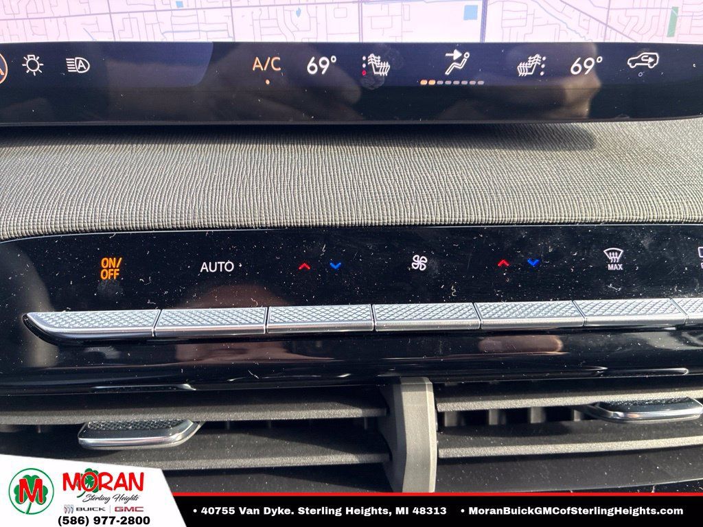 Used 2026 Buick Enclave Sport Touring FWD image 18