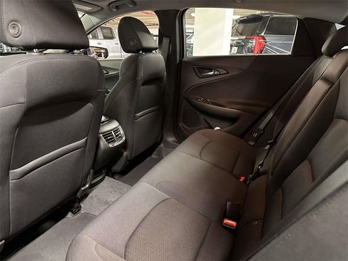 Used 2022 Chevrolet Malibu LT image 16