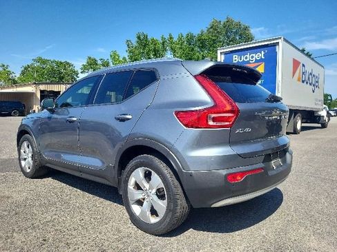 Used 2019 Volvo XC40 T5 Momentum AWD/4WD image 3