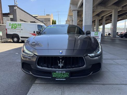 Used 2015 Maserati Ghibli S Q4 AWD/4WD image 2