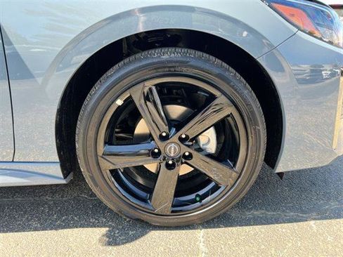 New 2025 Nissan Sentra SR w/ SR Premium Package image 10