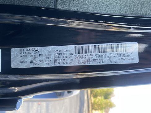 Used 2018 Jeep Wrangler Unlimited Sahara image 36