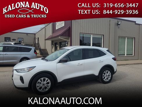 Used 2023 Ford Escape Active image 1