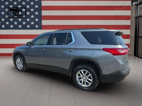 Used 2020 Chevrolet Traverse LT w/ LPO, Black Accent Package AWD/4WD image 7
