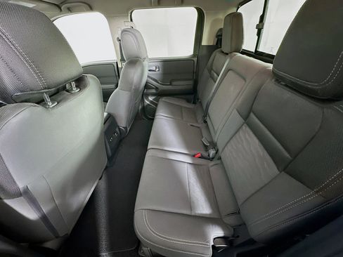 Used 2024 Nissan Frontier SV w/ SV Convenience Package image 26