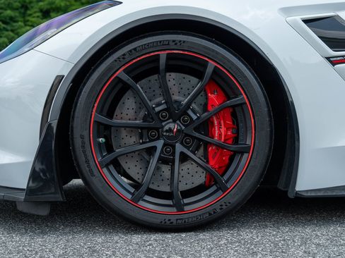 Used 2018 Chevrolet Corvette Grand Sport w/ Z07 Performance Package image 9