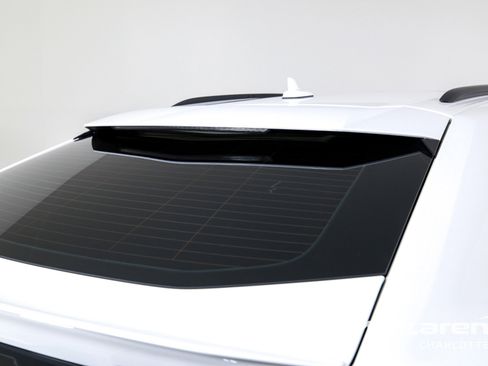 Used 2019 Lamborghini Urus image 37