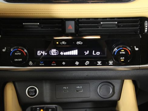 Certified 2021 Nissan Rogue Platinum FWD image 23