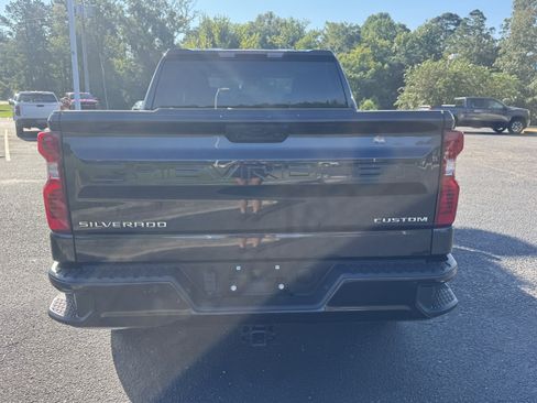 Used 2022 Chevrolet Silverado 1500 Custom image 8