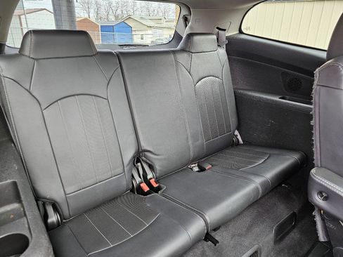 Used 2015 Chevrolet Traverse LTZ image 25