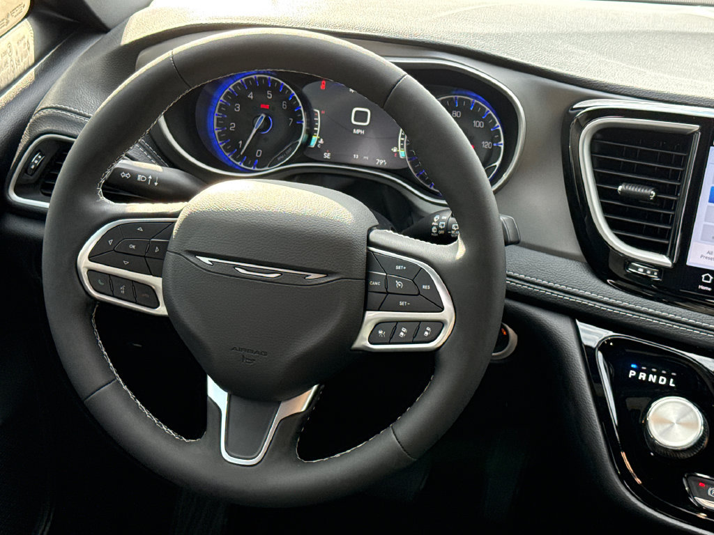 New 2027 Chrysler Pacifica Select FWD image 13