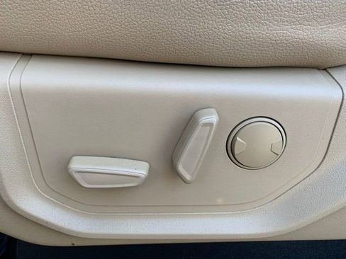 Used 2021 Ford F250 Lariat w/ Lariat Value Package image 12