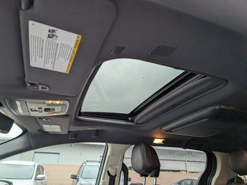 Used 2021 Toyota Sienna Platinum image 15