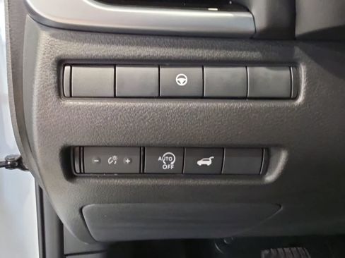 Used 2026 Nissan Rogue SL AWD/4WD image 17