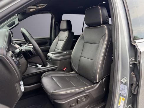 Used 2023 GMC Yukon SLT AWD/4WD image 14