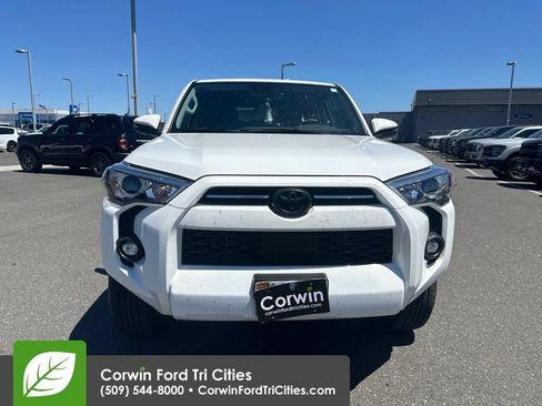 Used 2024 Toyota 4Runner SR5 Premium w/ Moonroof Package AWD/4WD image 3