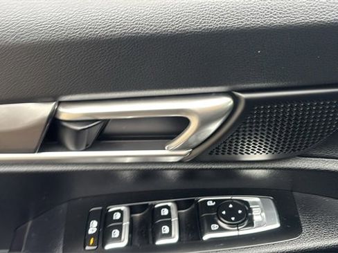 Used 2024 Kia Telluride S w/ S Sunroof Package image 14