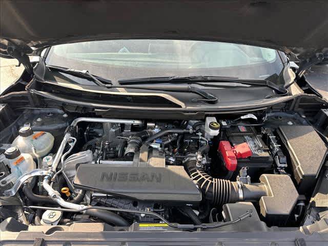 Used 2026 Nissan Rogue SV FWD image 25