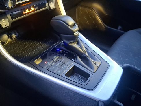 Used 2023 Toyota RAV4 XLE image 14