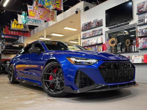 Used 2023 Audi RS 7 Sportback AWD/4WD image 1