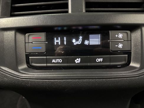 Used 2021 Volkswagen Atlas SE w/ Panoramic Sunroof Package image 32