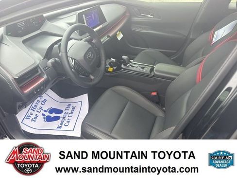 Used 2024 Toyota Prius Prime XSE image 12