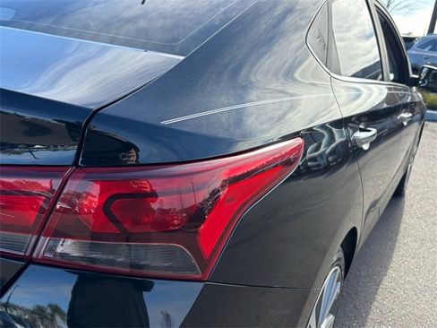 Used 2020 Hyundai Accent SEL image 11