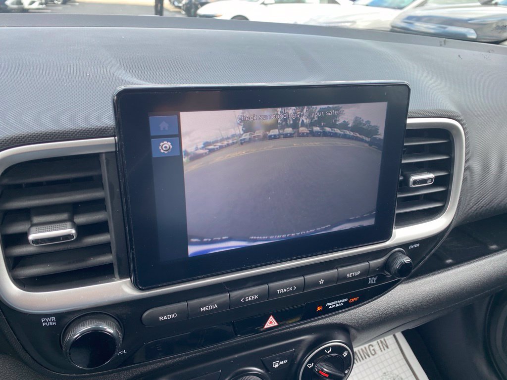 Certified 2023 Hyundai Venue SE FWD image 12