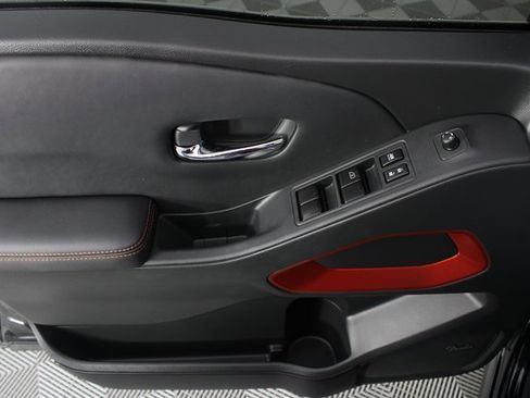 Used 2024 Nissan Frontier PRO-4X w/ Pro Convenience Package image 14