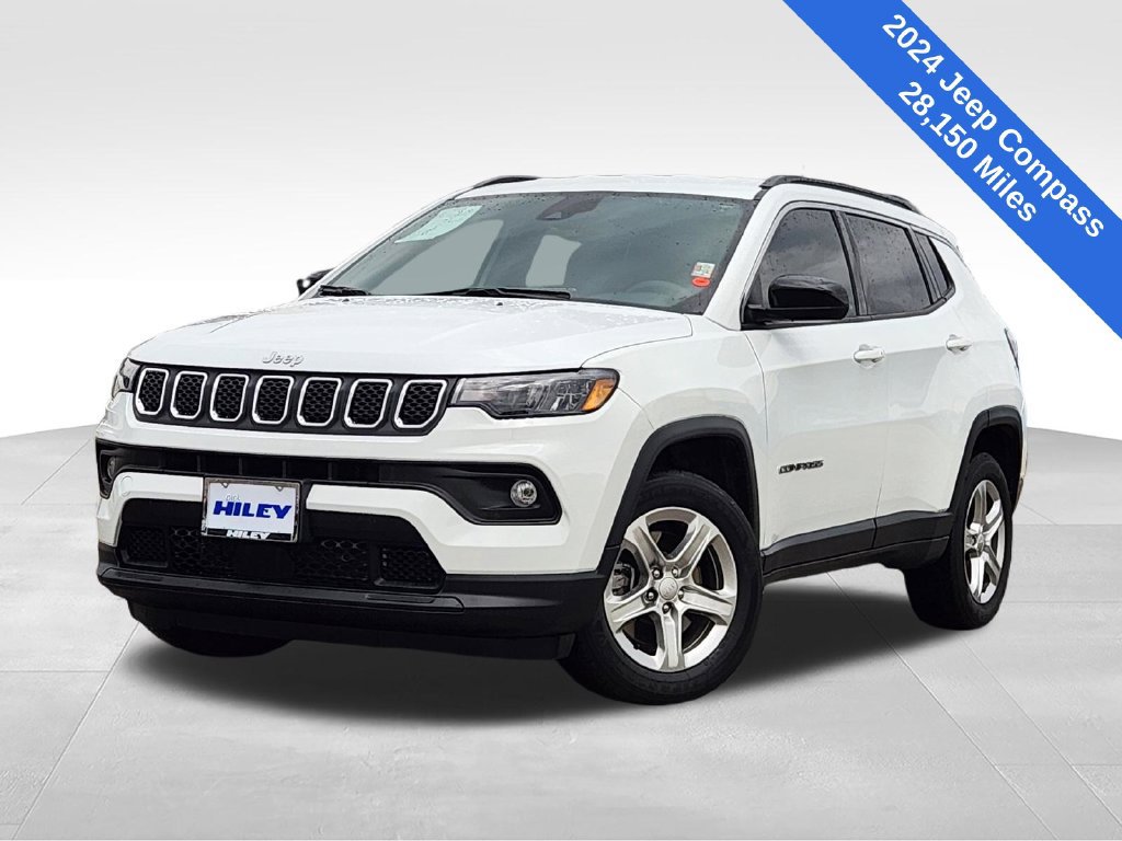 Used 2024 Jeep Compass Latitude AWD/4WD image 1