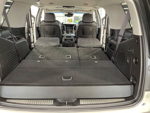 Used 2015 Cadillac Escalade Luxury AWD/4WD image 20