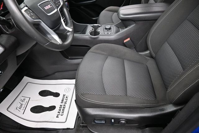 Used 2024 GMC Terrain SLE w/ Driver Convenience Package FWD image 15