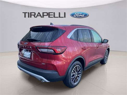 Used 2024 Ford Escape SE image 8