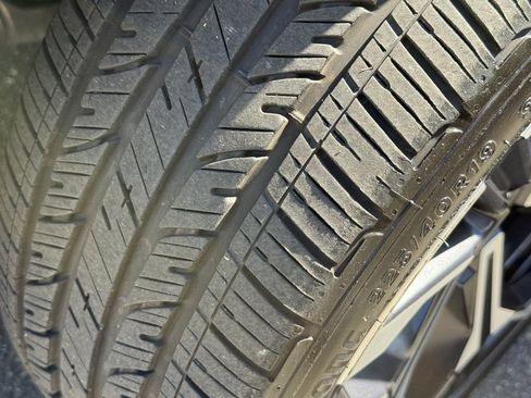 Used 2025 BMW 330i xDrive Sedan w/ M Sport Package image 17