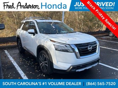 Used 2025 Nissan Pathfinder Platinum w/ Cargo Package