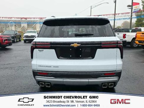 New 2026 Chevrolet Traverse LT w/ Driver Confidence Package image 6