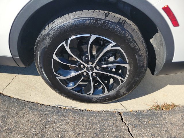Certified 2024 Lincoln Nautilus Premier AWD/4WD image 15