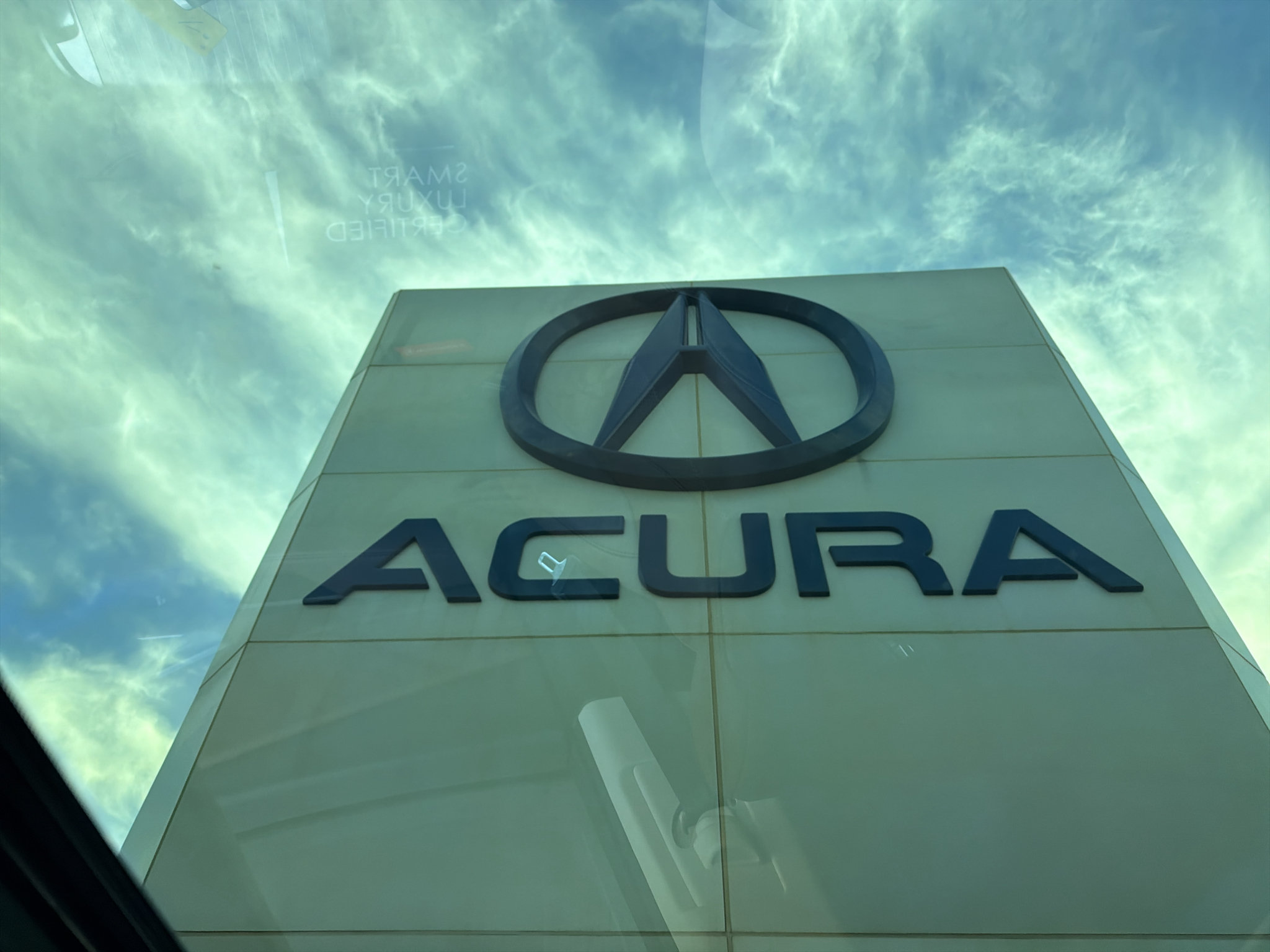 Used 2021 Acura RDX w/ Technology Package AWD/4WD image 2