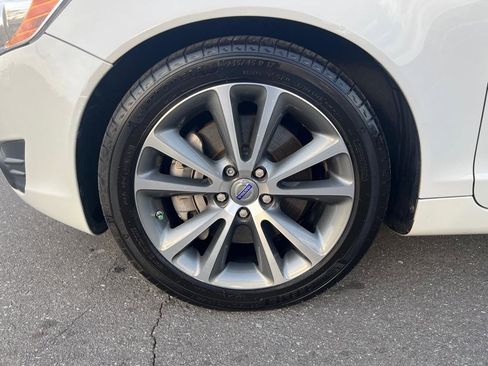 Used 2013 Volvo C70 T5 image 8