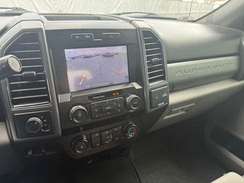 Used 2021 Ford F350 XLT AWD/4WD image 12