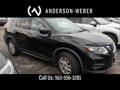 Used 2017 Nissan Rogue SV w/ SV Premium Package
