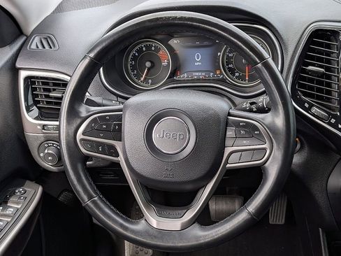 Used 2019 Jeep Cherokee Limited AWD/4WD image 24