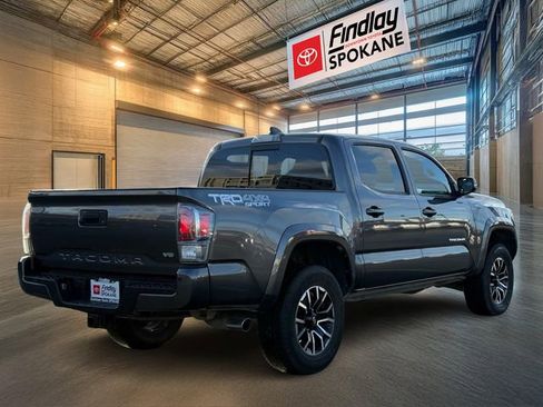 Used 2020 Toyota Tacoma TRD Sport image 5