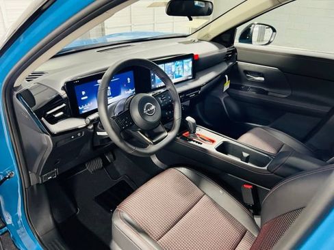 New 2026 Nissan Kicks SR FWD image 21