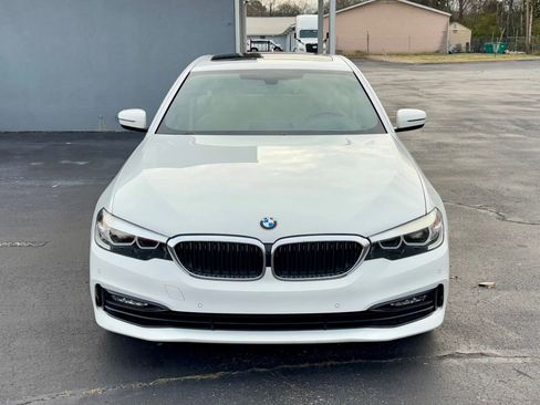 Used 2017 BMW 530i 530i Sedan 4D image 2
