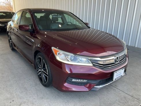 Certified 2017 Honda Accord Sport Special Edition image 26