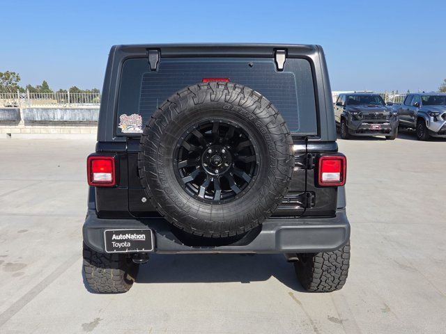 Used 2018 Jeep Wrangler Unlimited Sport AWD/4WD image 6